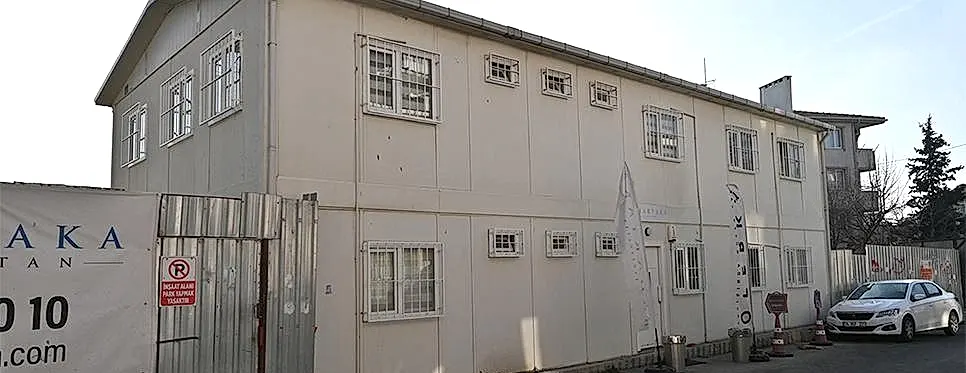 İki Katlı Prefabrik Ofis Binası İki Katlı Prefabrik Ofis Binası